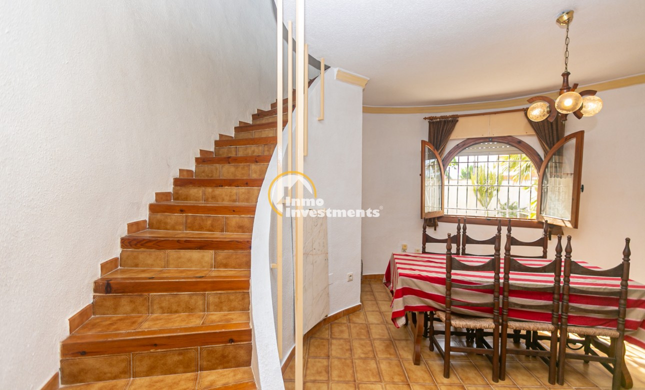 Resale - Villa - La Florida