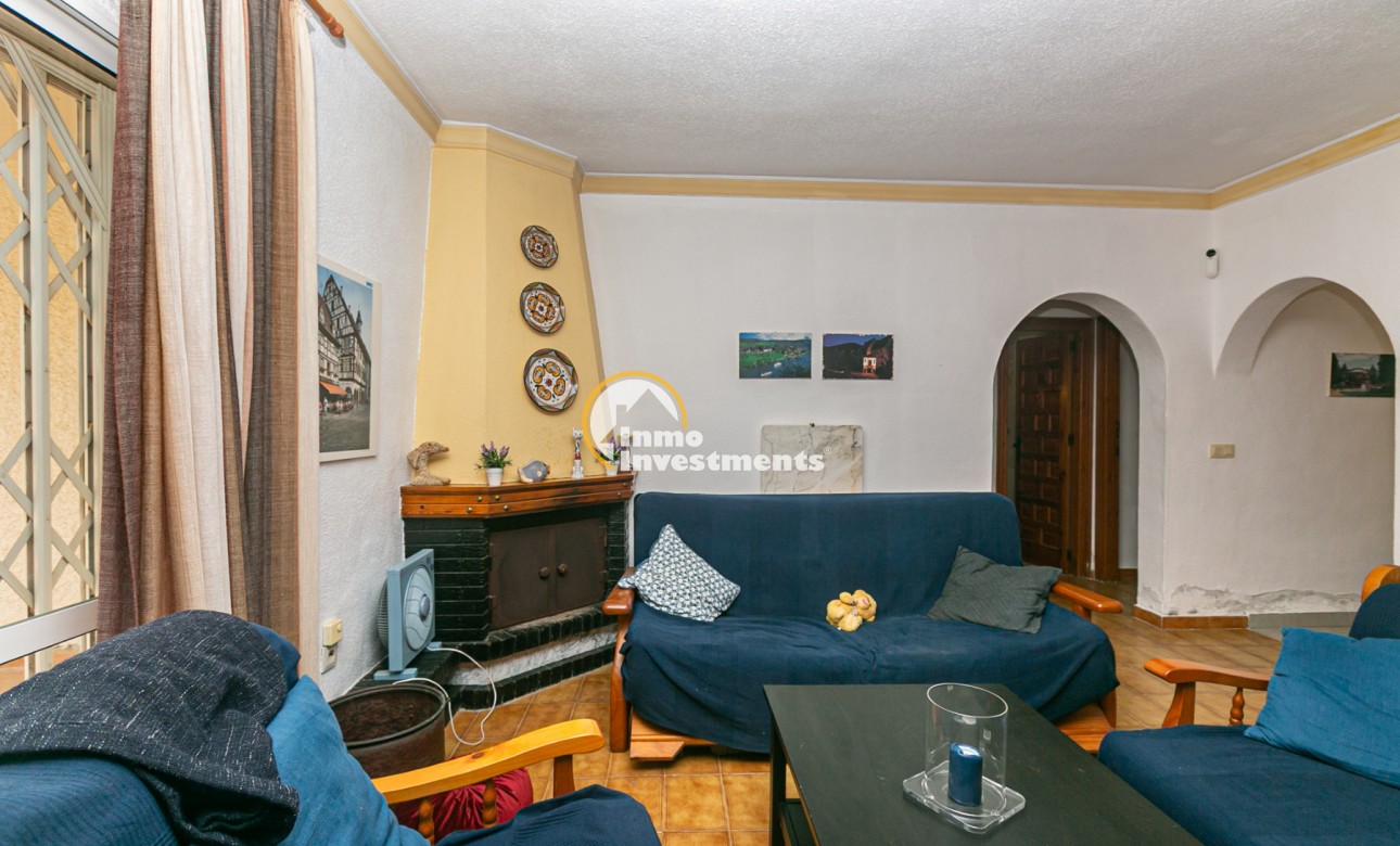 Resale - Villa - La Florida
