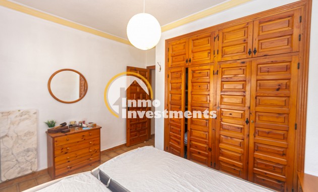 Resale - Villa - La Florida