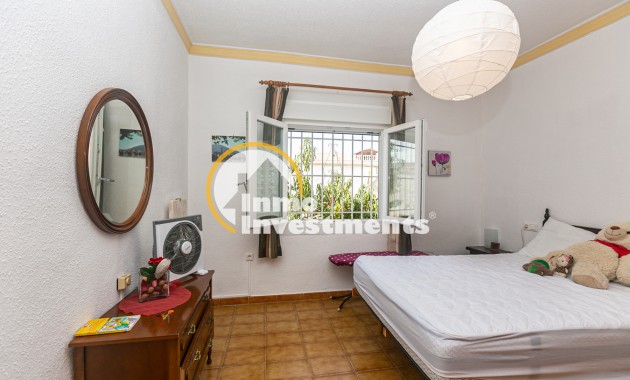 Resale - Villa - La Florida