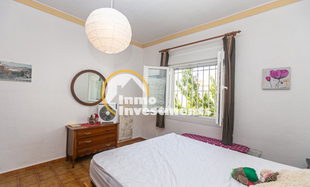 Resale - Villa - La Florida