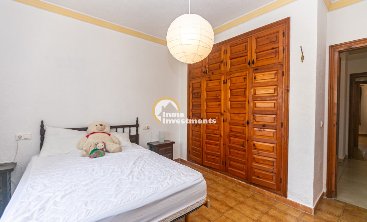 Resale - Villa - La Florida