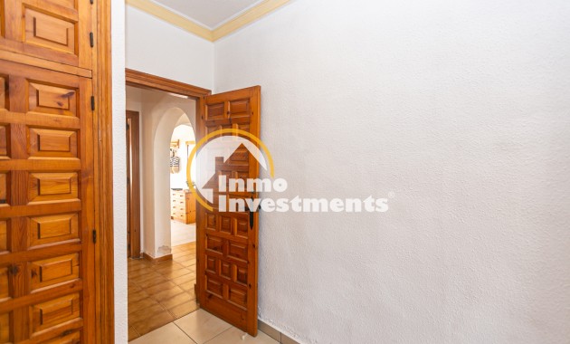 Resale - Villa - La Florida