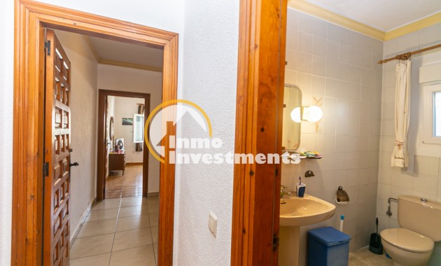 Resale - Villa - La Florida