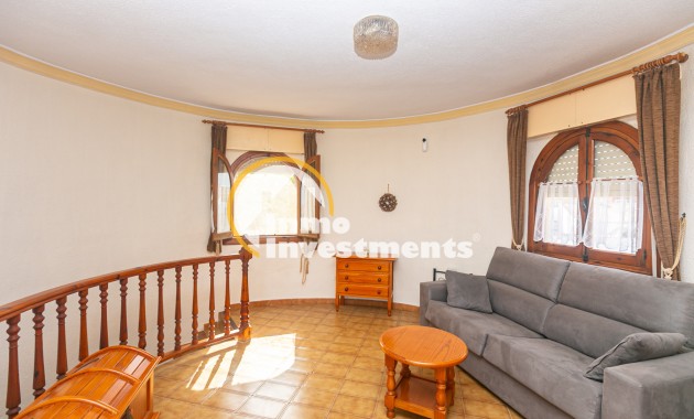 Resale - Villa - La Florida