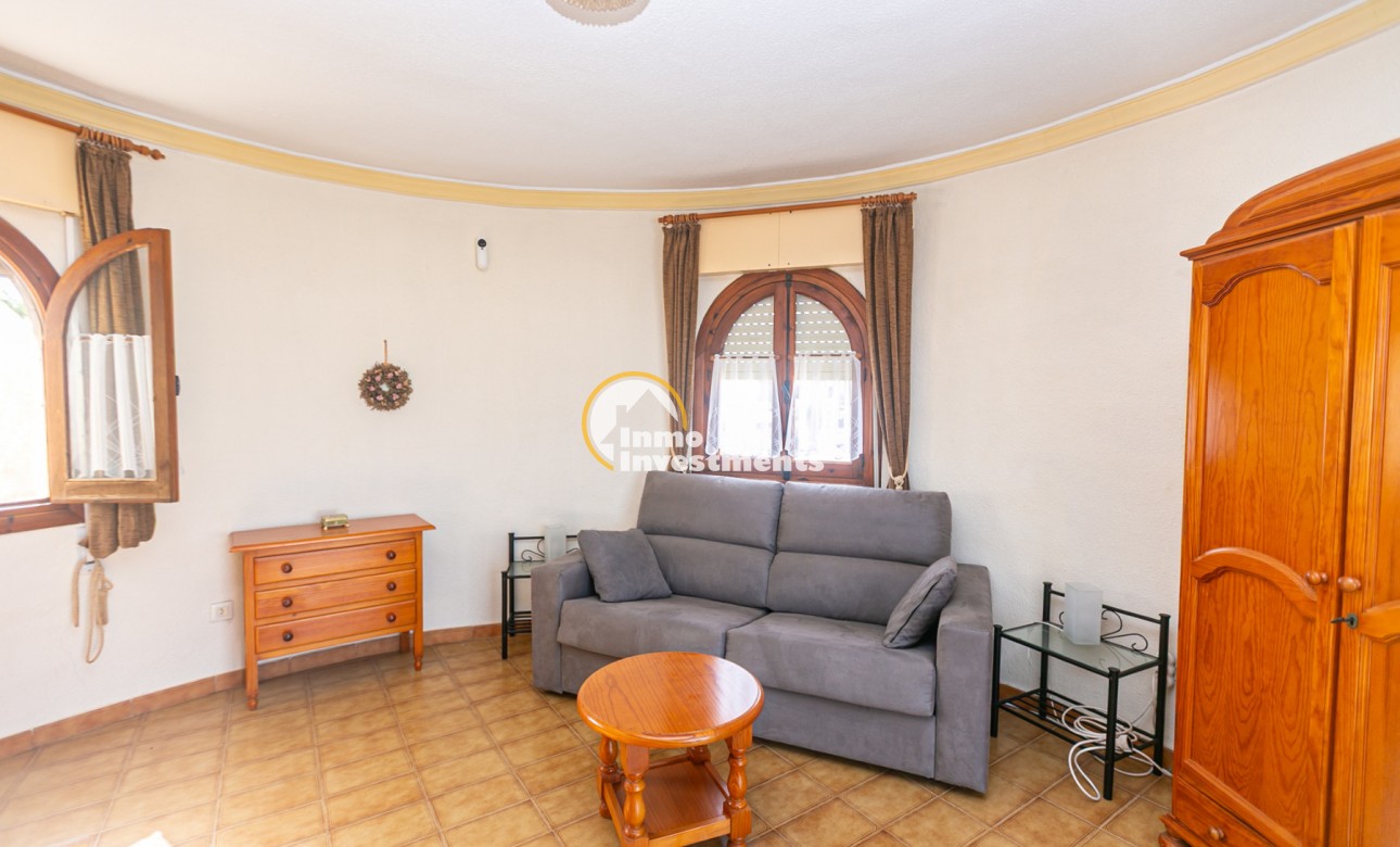 Resale - Villa - La Florida