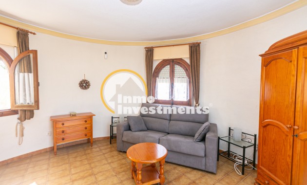 Resale - Villa - La Florida