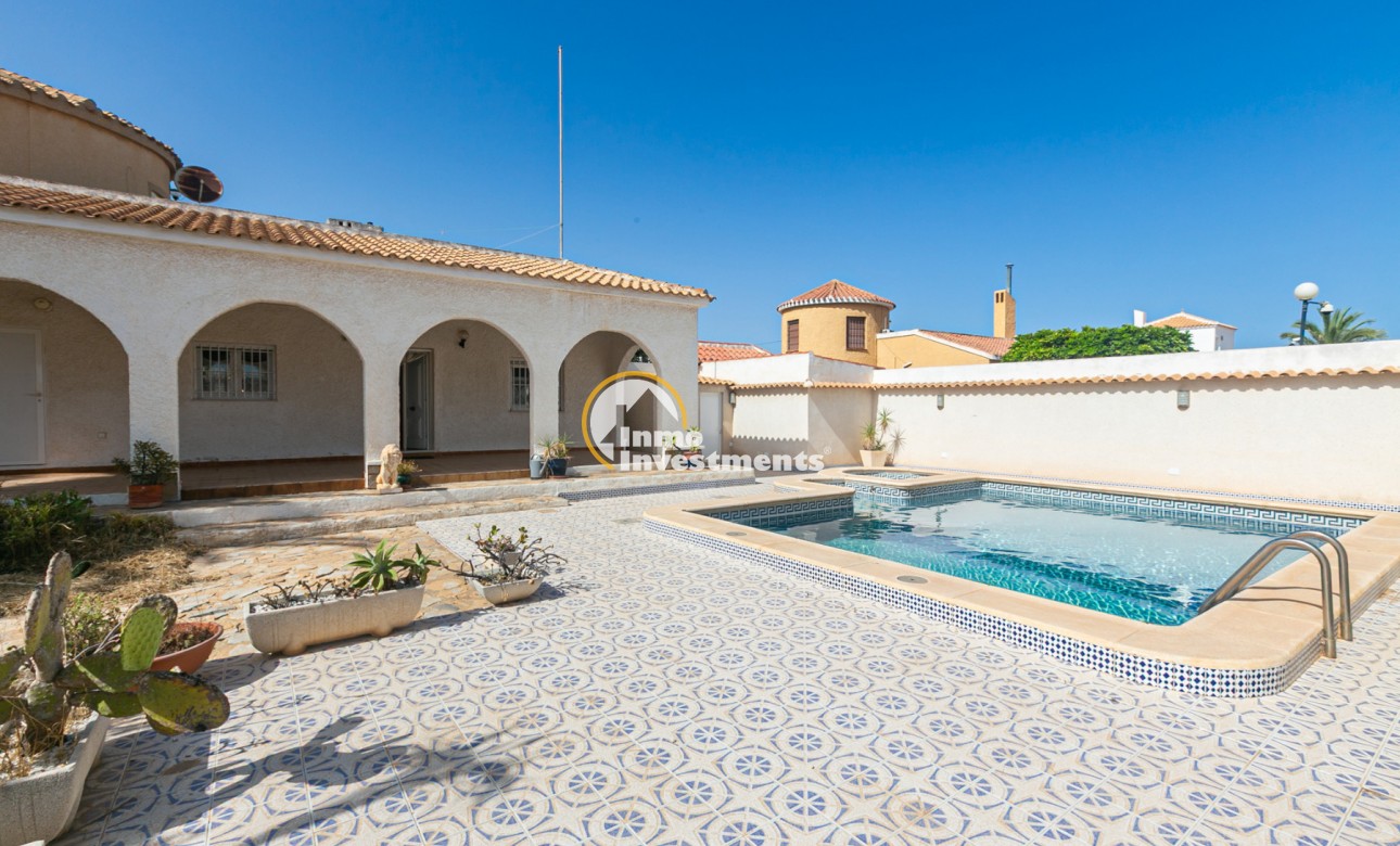 Resale - Villa - La Florida