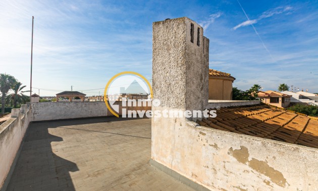 Resale - Villa - La Florida