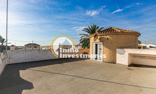 Resale - Villa - La Florida