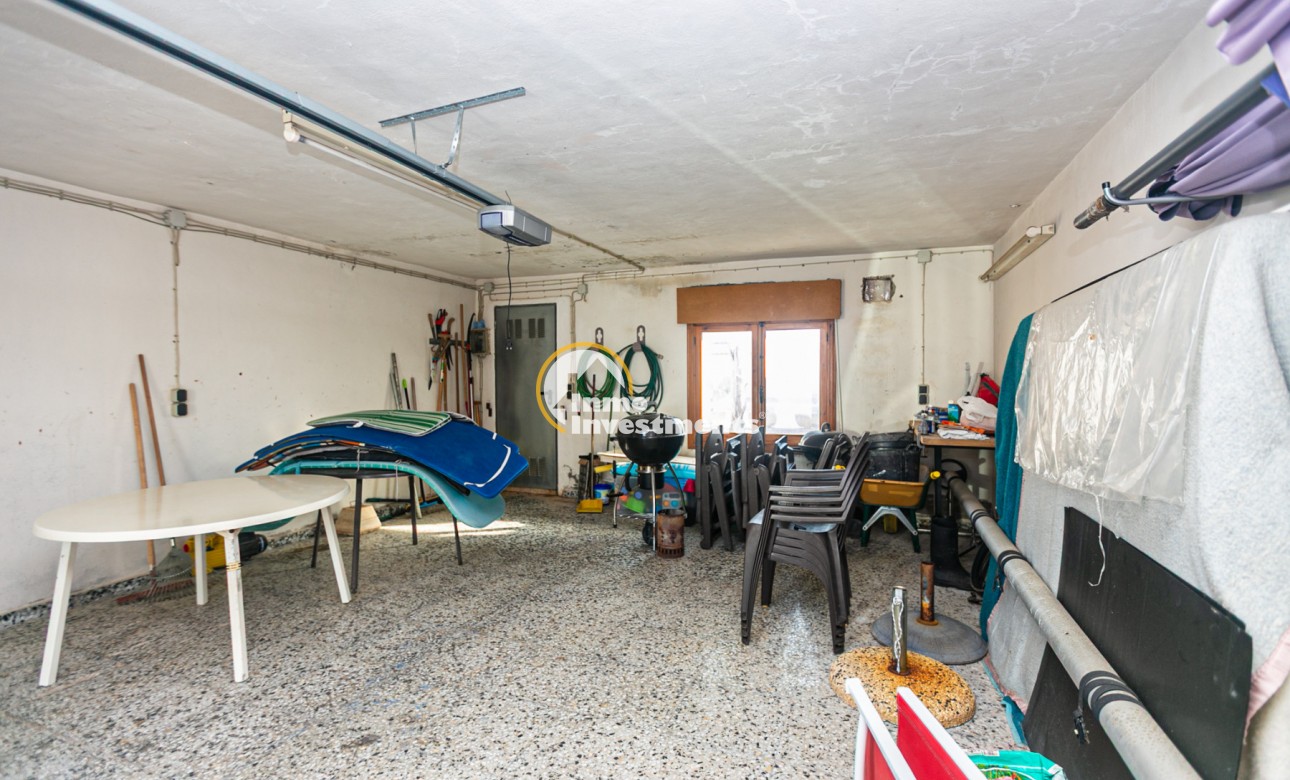 Resale - Villa - La Florida