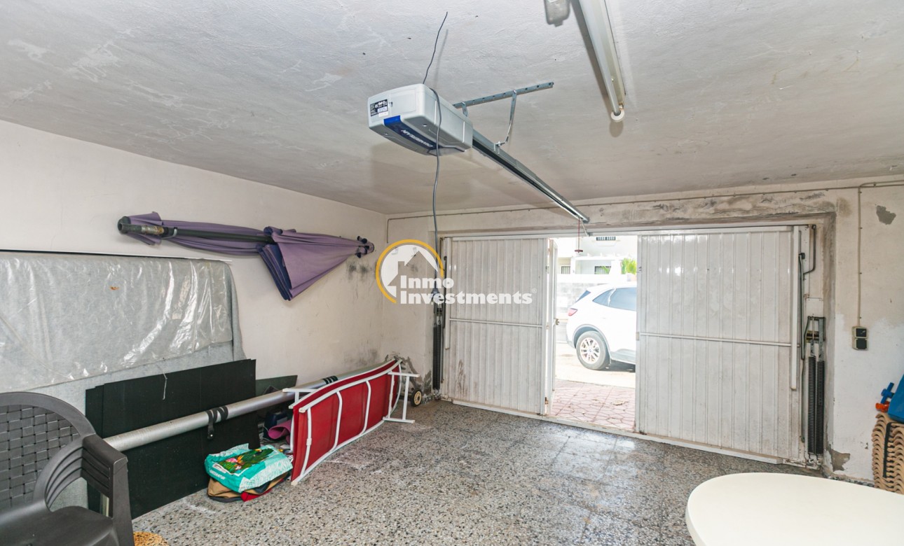 Resale - Villa - La Florida