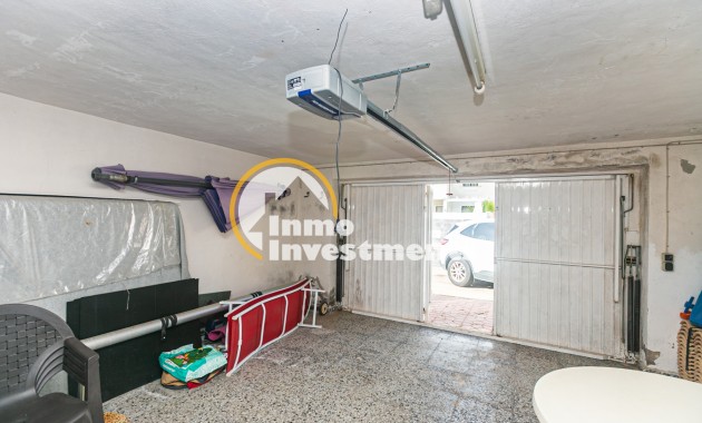 Resale - Villa - La Florida