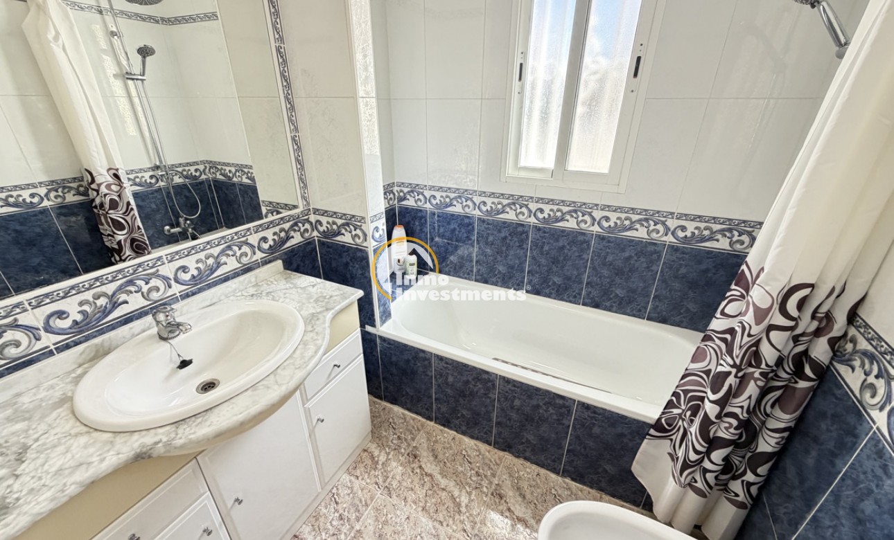 Reventa - Chalet adosado - Villamartin - Bosque de las Lomas 