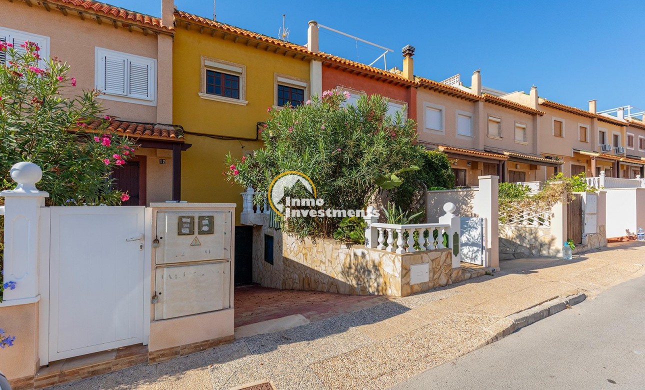 Reventa - Chalet independiente - Torrevieja - Cala de cabo cervera