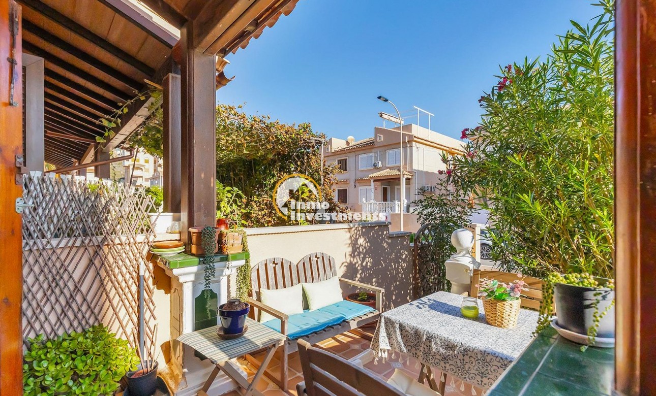 Reventa - Chalet independiente - Torrevieja - Cala de cabo cervera