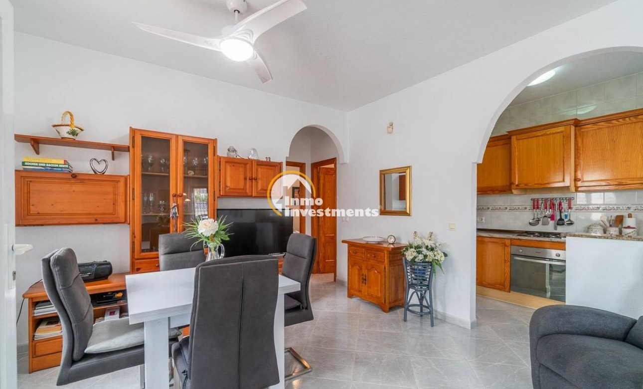 Reventa - Chalet independiente - Orihuela Costa - La Florida