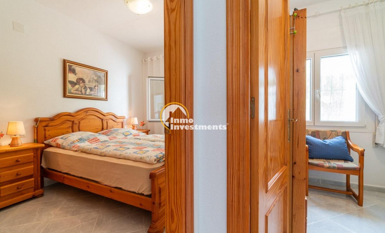 Reventa - Chalet independiente - Orihuela Costa - La Florida