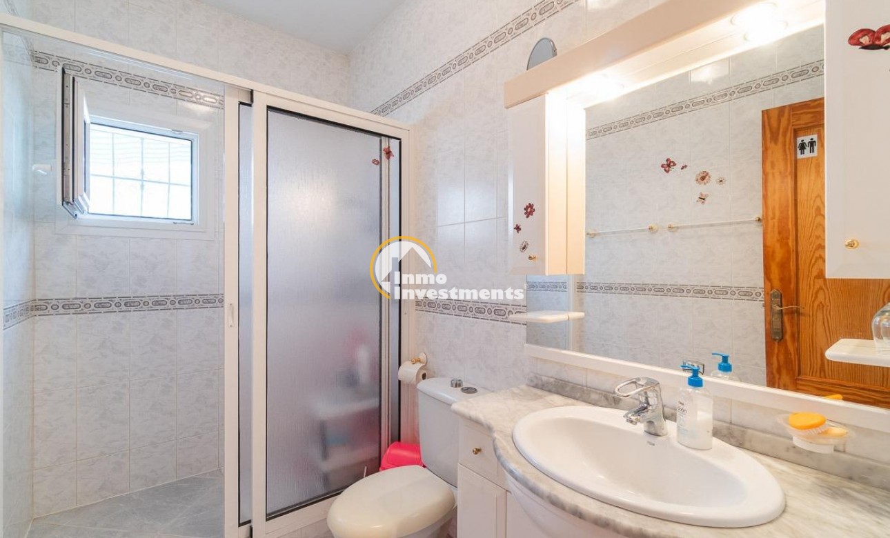 Reventa - Chalet independiente - Orihuela Costa - La Florida