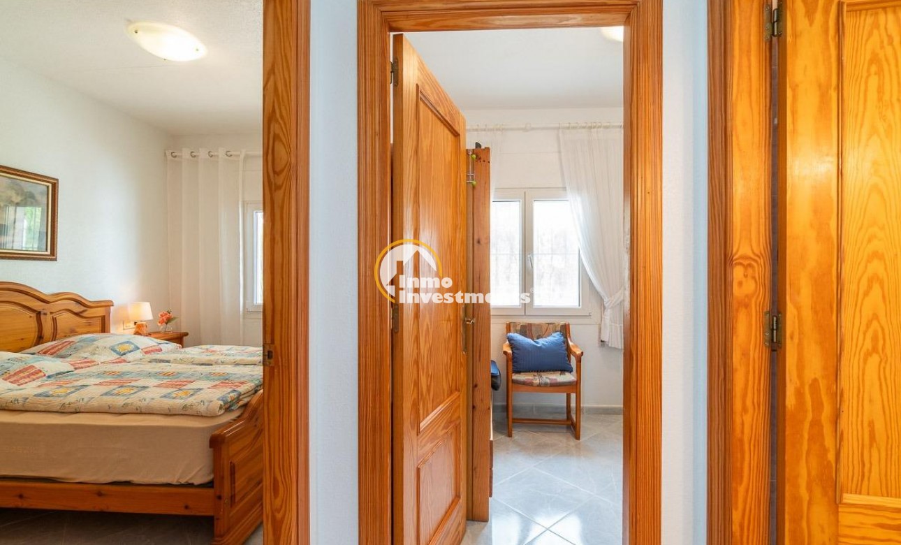 Reventa - Chalet independiente - Orihuela Costa - La Florida