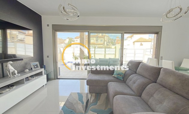 Revente privée - 3 Detached Villas - Villamartin - Blue Lagoon