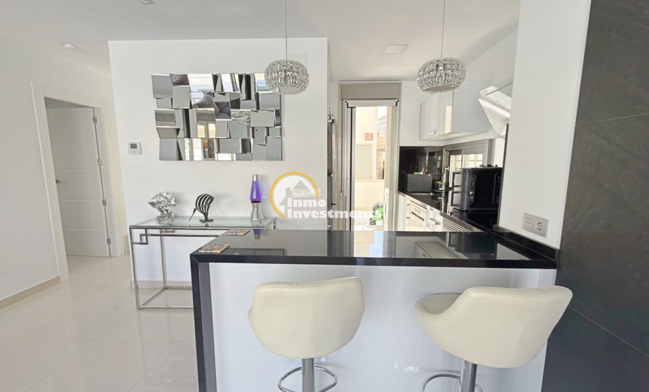 Revente privée - 3 Detached Villas - Villamartin - Blue Lagoon