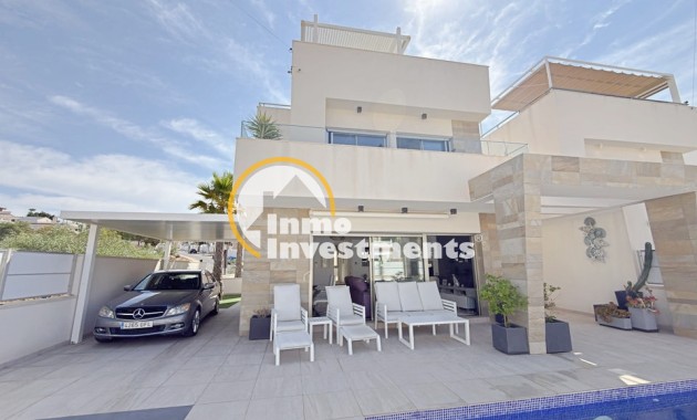 Revente privée - 3 Detached Villas - Villamartin - Blue Lagoon