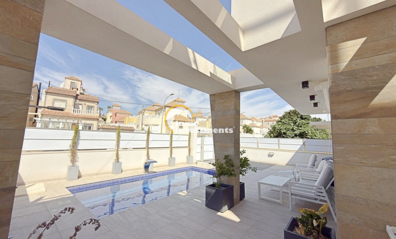 Revente privée - 3 Detached Villas - Villamartin - Blue Lagoon