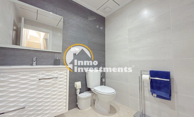 Revente privée - 3 Detached Villas - Villamartin - Blue Lagoon