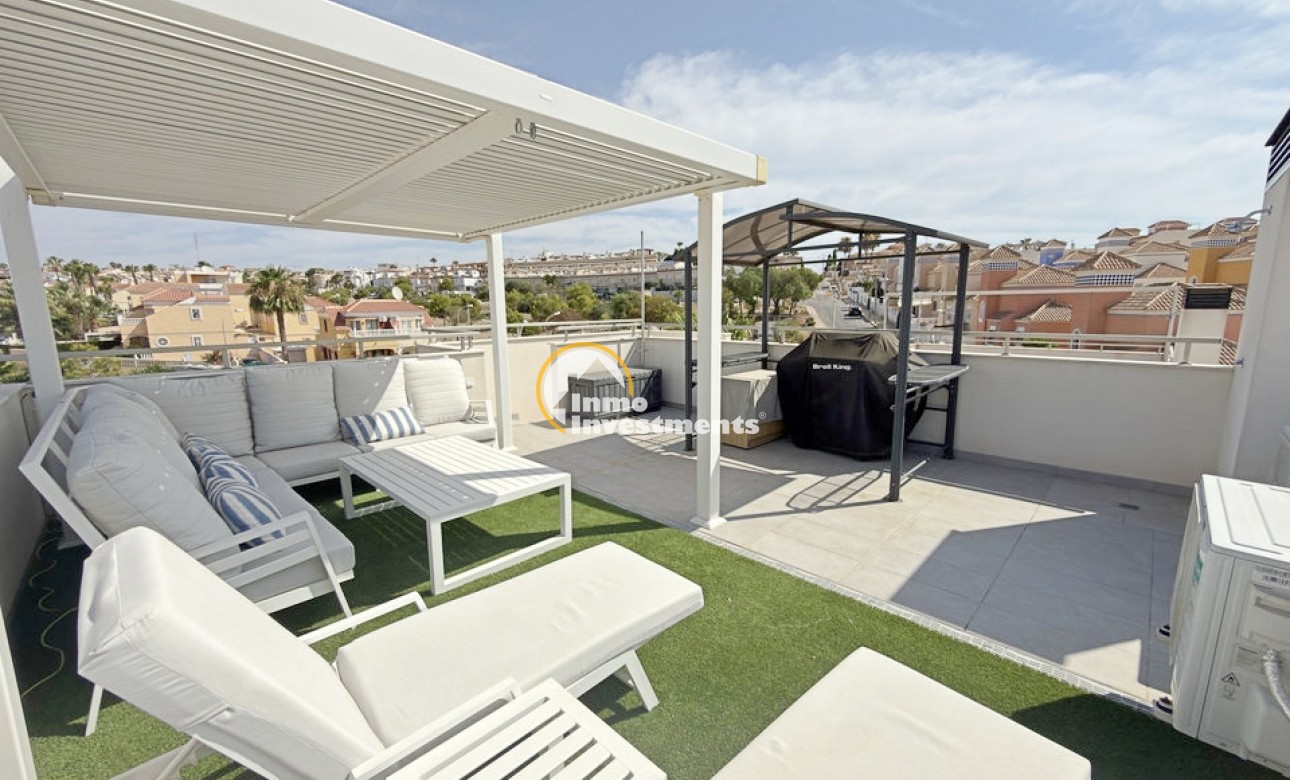 Revente privée - 3 Detached Villas - Villamartin - Blue Lagoon