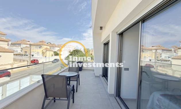 Revente privée - 3 Detached Villas - Villamartin - Blue Lagoon