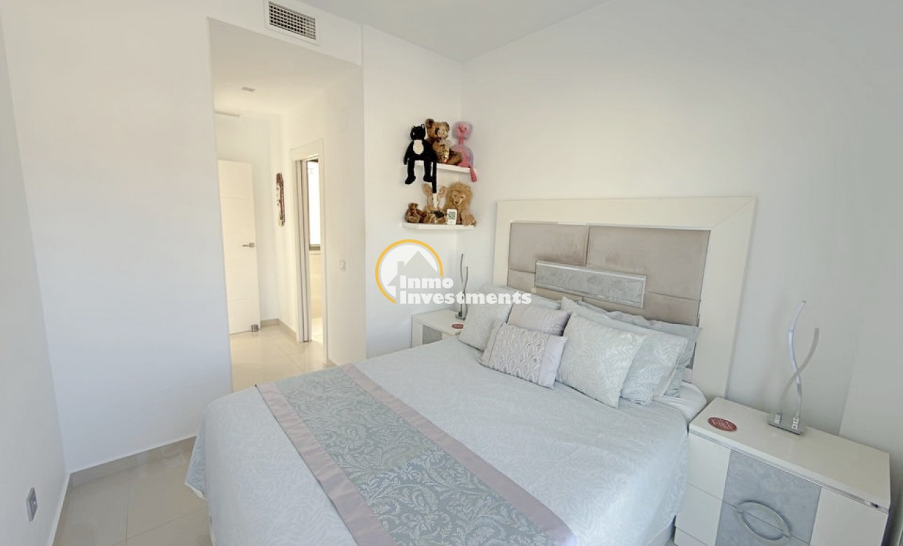 Revente privée - 3 Detached Villas - Villamartin - Blue Lagoon