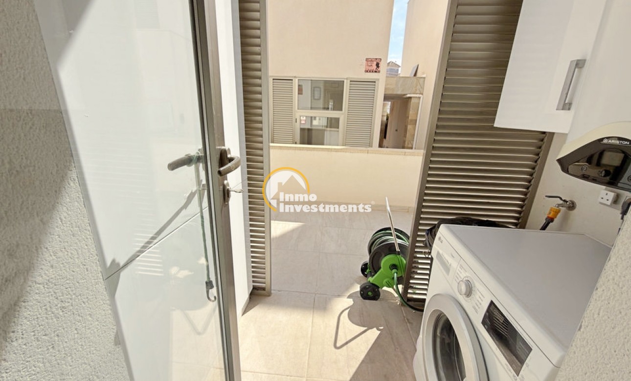 Revente privée - 3 Detached Villas - Villamartin - Blue Lagoon