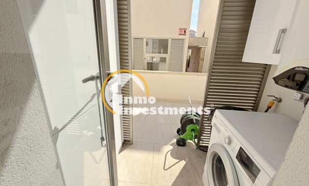 Revente privée - 3 Detached Villas - Villamartin - Blue Lagoon