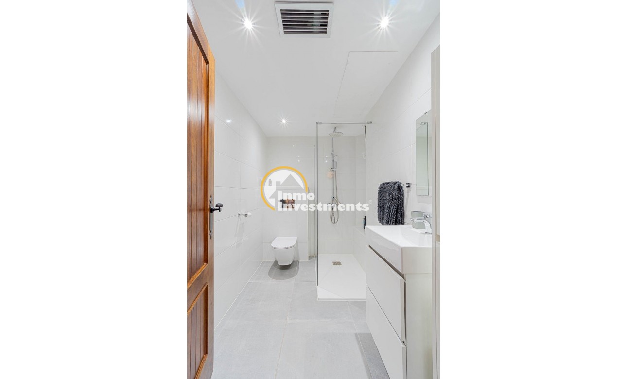 Gebrauchtimmobilien - Apartament - Punta Prima - Strandseite