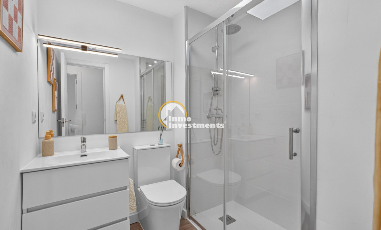 Resale - Apartment - Villamartin - Rioja