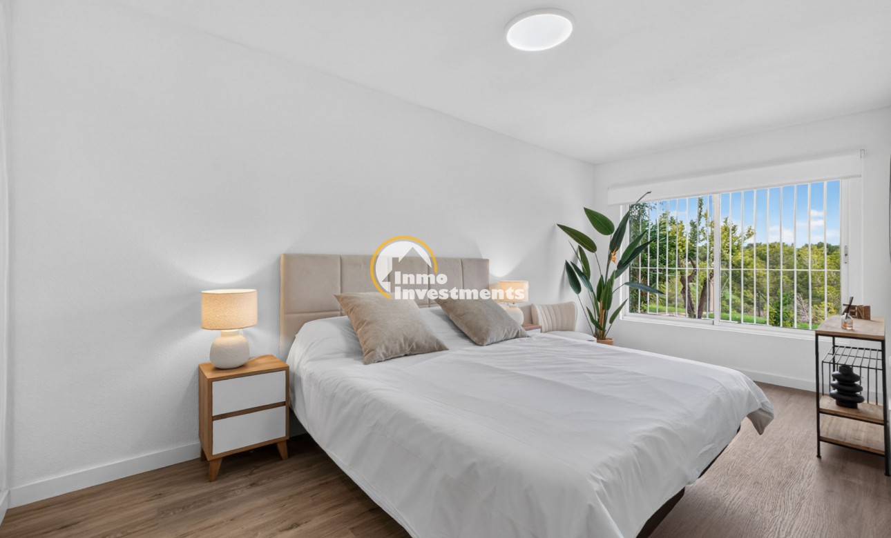 Resale - Apartment - Villamartin - Rioja