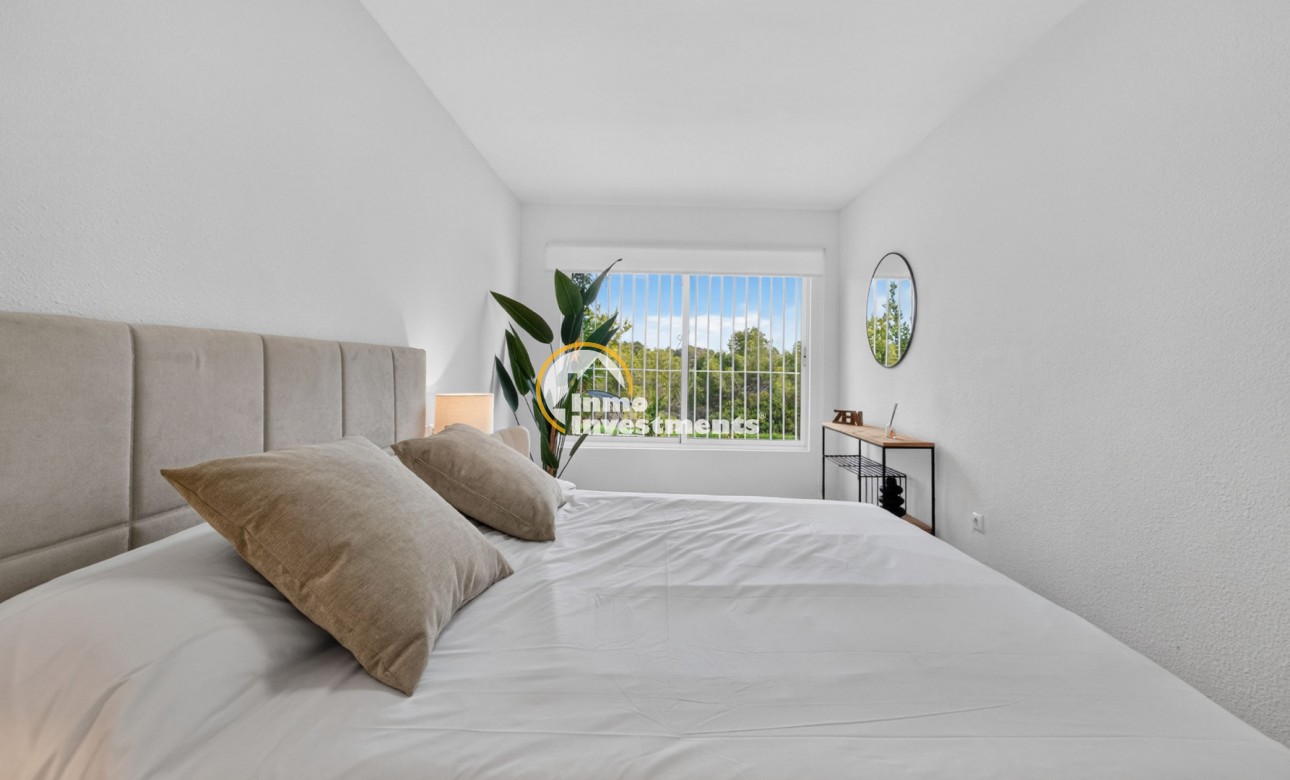 Resale - Apartment - Villamartin - Rioja