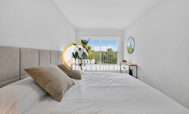Resale - Apartment - Villamartin - Rioja