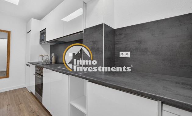 Resale - Apartment - Villamartin - Rioja