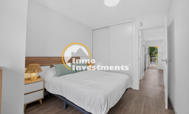 Resale - Apartment - Villamartin - Rioja