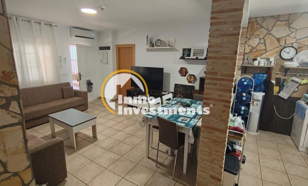Resale - Villa - Pinar de Campoverde