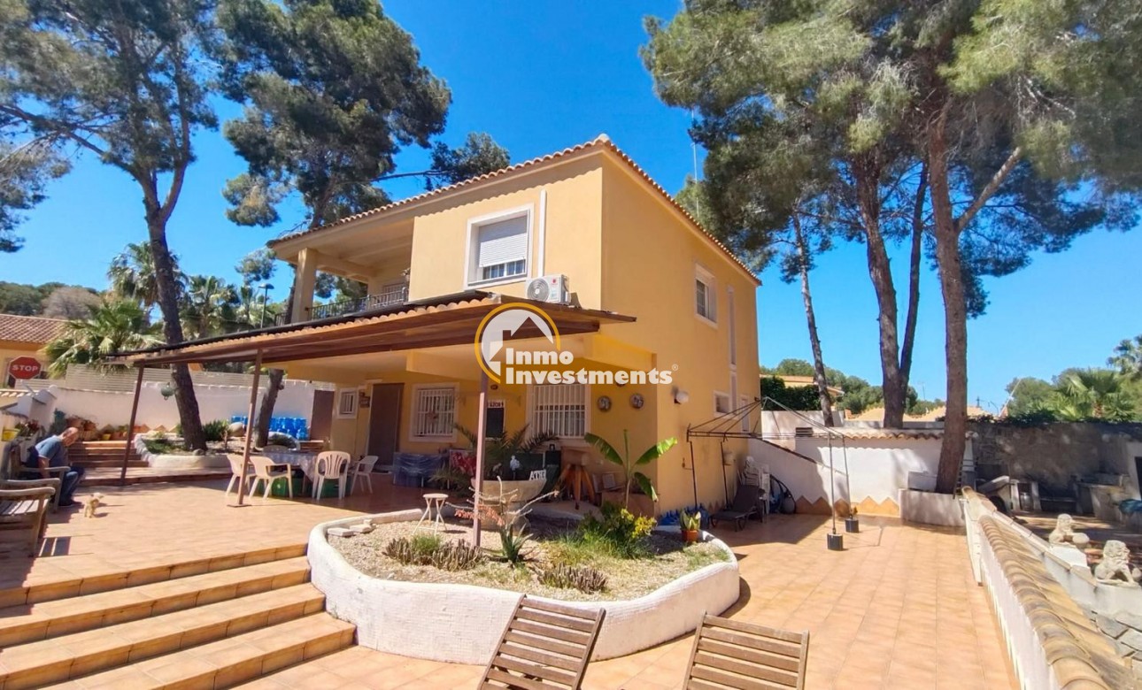 Resale - Villa - Pinar de Campoverde