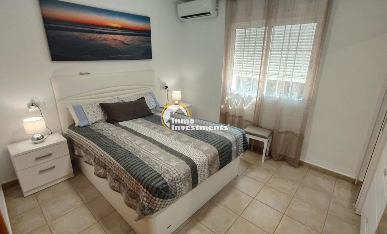 Resale - Villa - Pinar de Campoverde