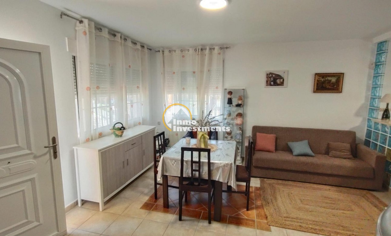 Resale - Villa - Pinar de Campoverde