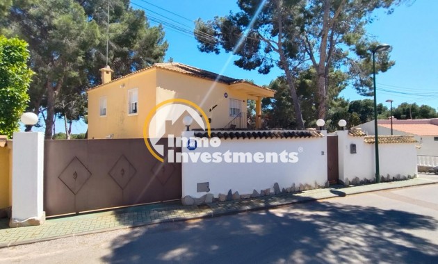 Resale - Villa - Pinar de Campoverde