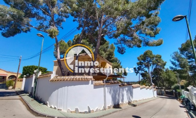 Resale - Villa - Pinar de Campoverde