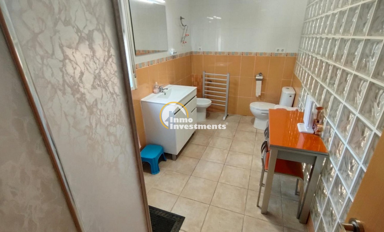 Resale - Villa - Pinar de Campoverde