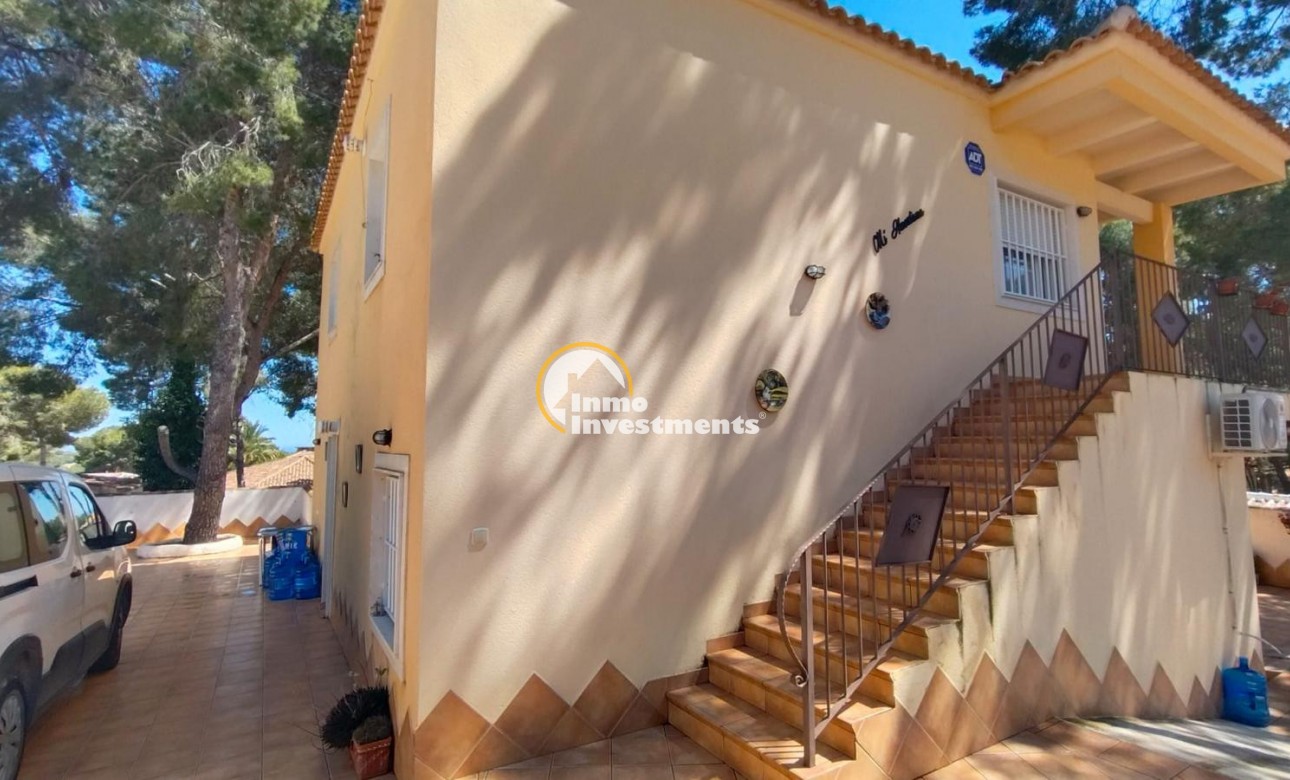Resale - Villa - Pinar de Campoverde