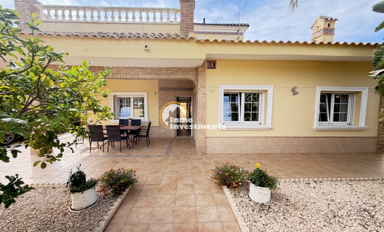 Till salu - Villa - Cabo Roig - Beachside